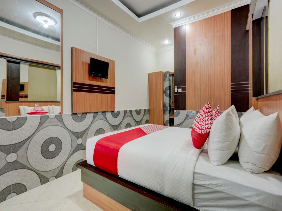 Oyo 90131 Liberty Guest House Sempidi Esterno foto